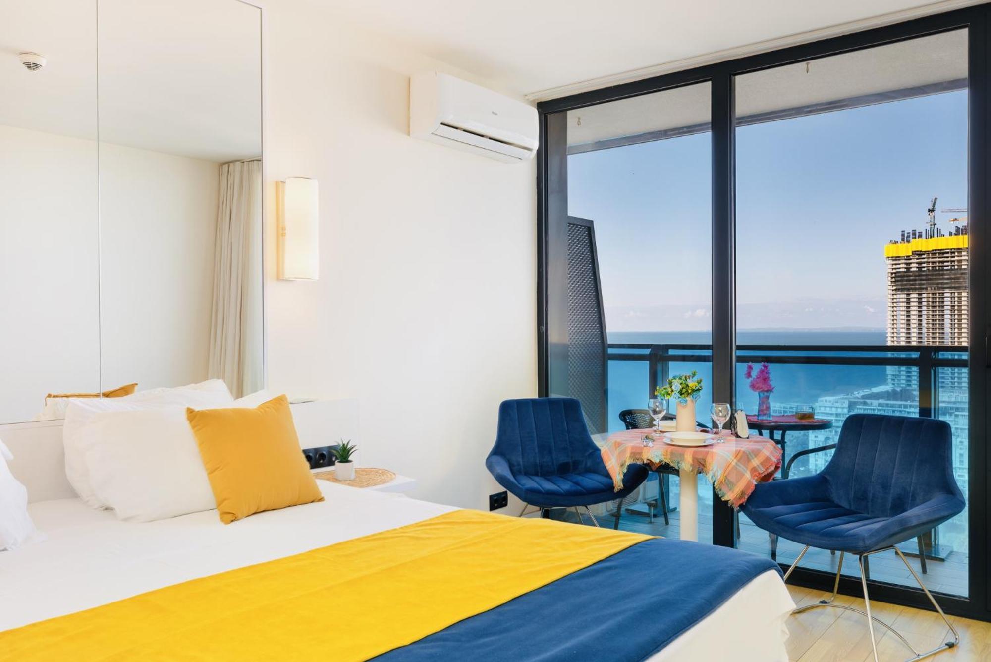 Aparthotel Orbi Batumi Bagian luar foto