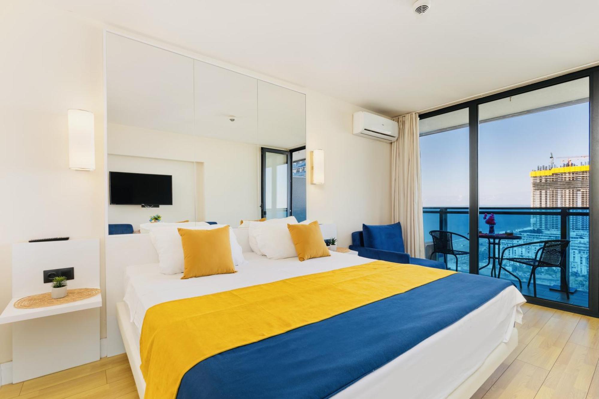 Aparthotel Orbi Batumi Bagian luar foto